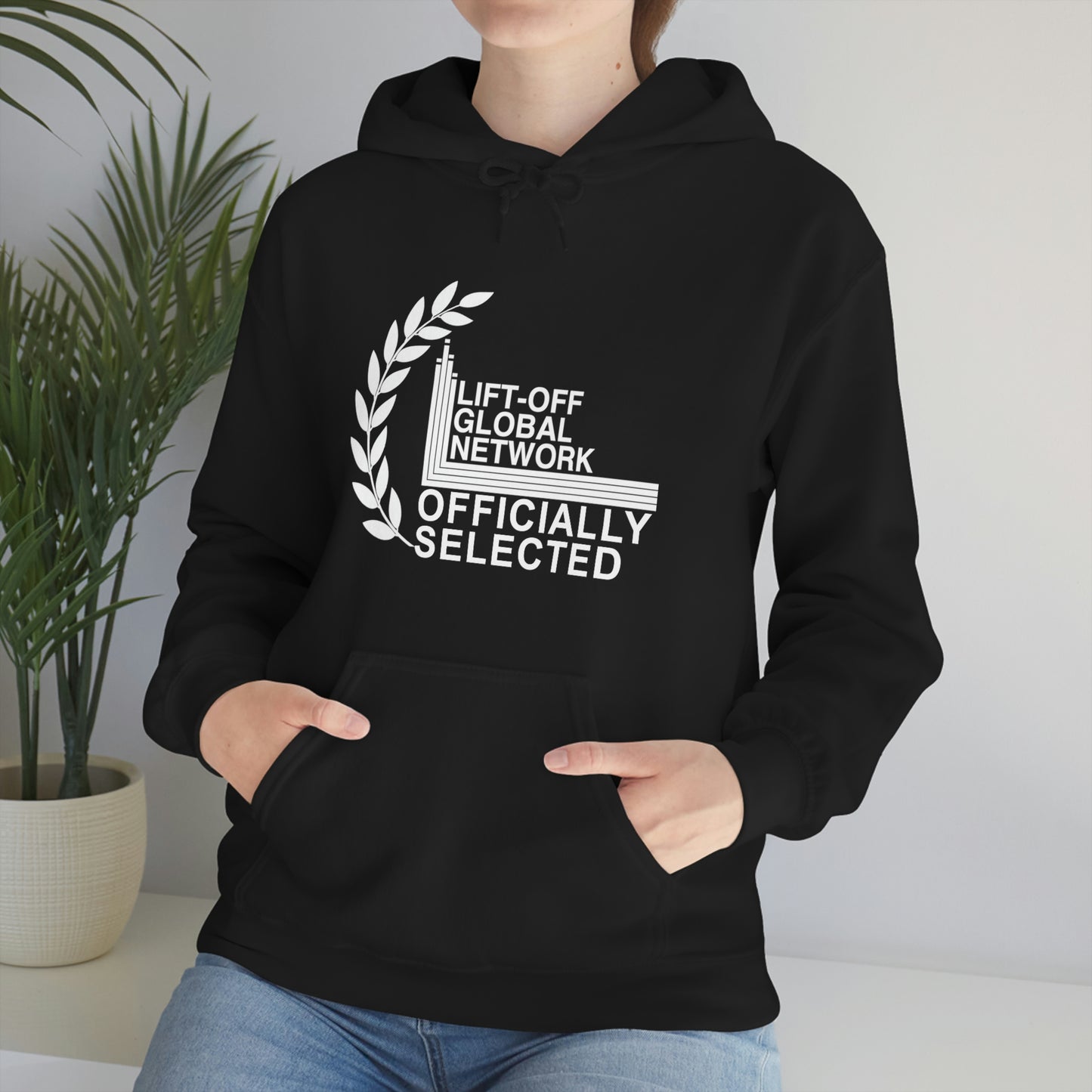 (UK) Officially Selected Front Brand Unisex Heavy Blend™ Hooded Sweatshirt